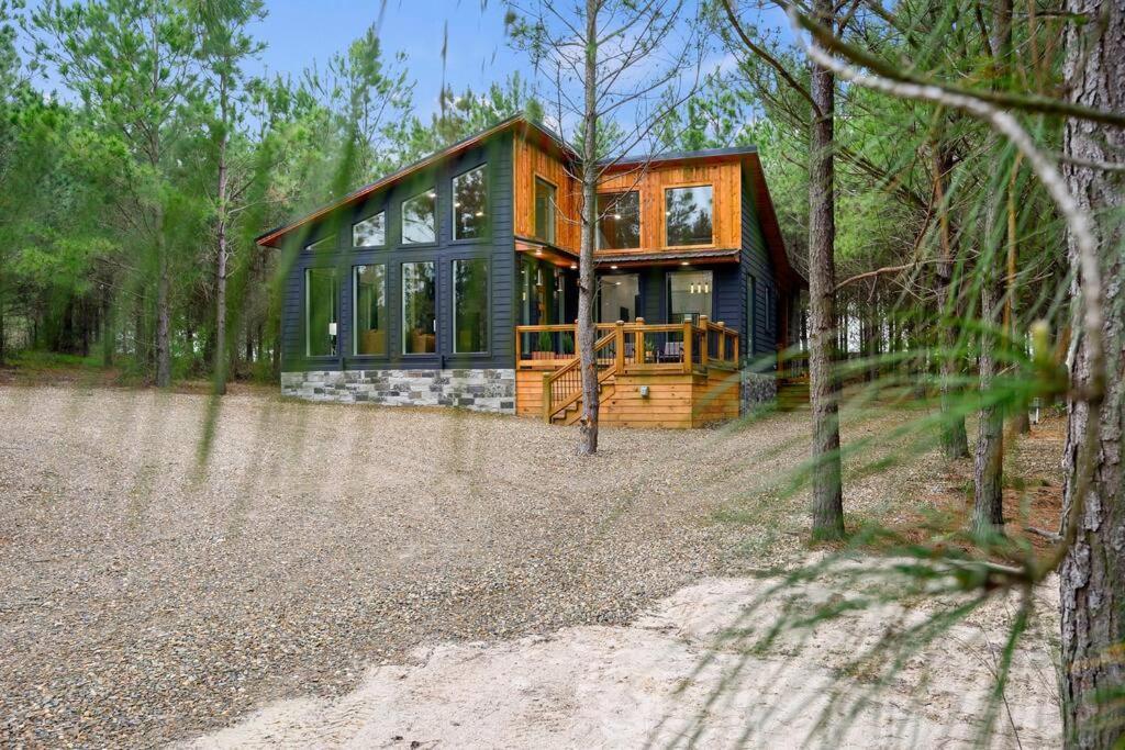 The Ember House - Luxury Honeymoon